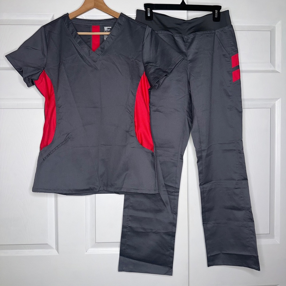 EWC scrubs size small set